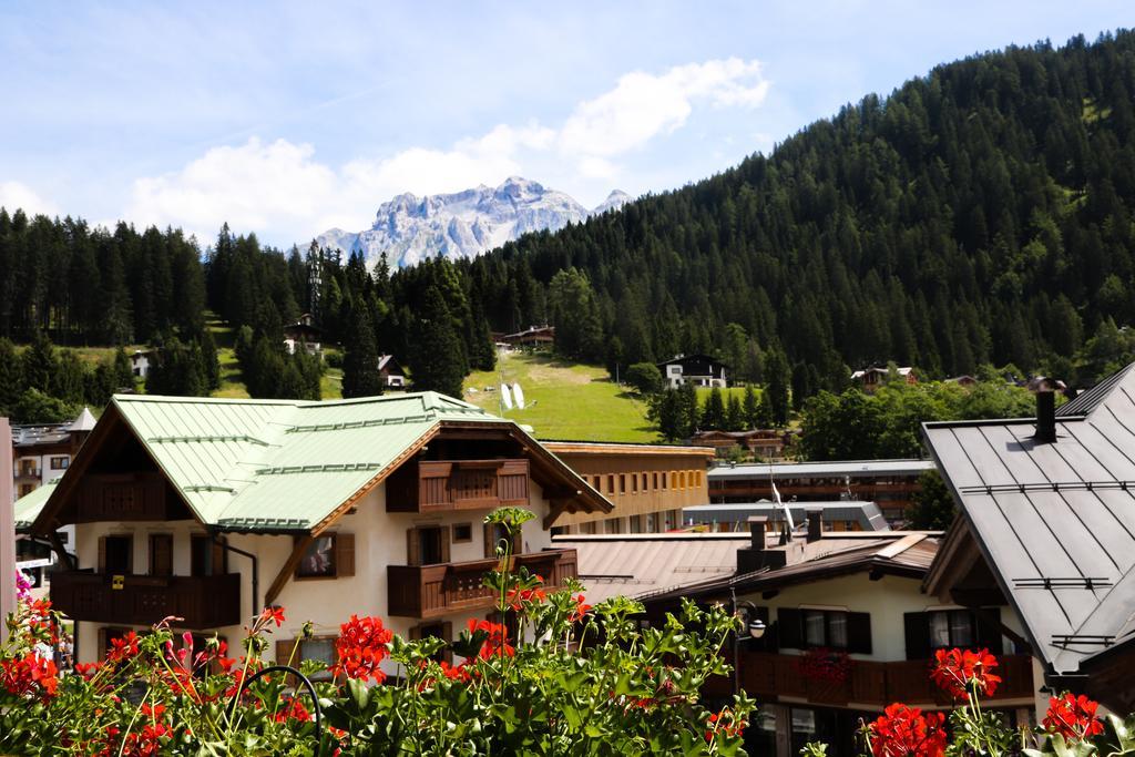 Dolomiti Hotel Cozzio Madonna Pokoj fotografie